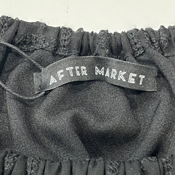 New After Market Black Short Crop Top Embroidered Peasant Women Petite Small/Med - Picture 15 of 15